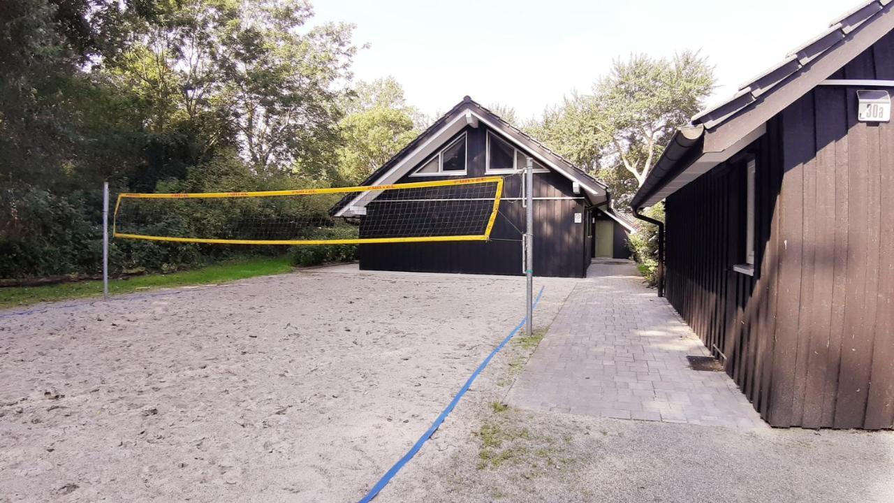 Ferienhaeuser Boddenstrand Wiek auf Rügen Exterior foto